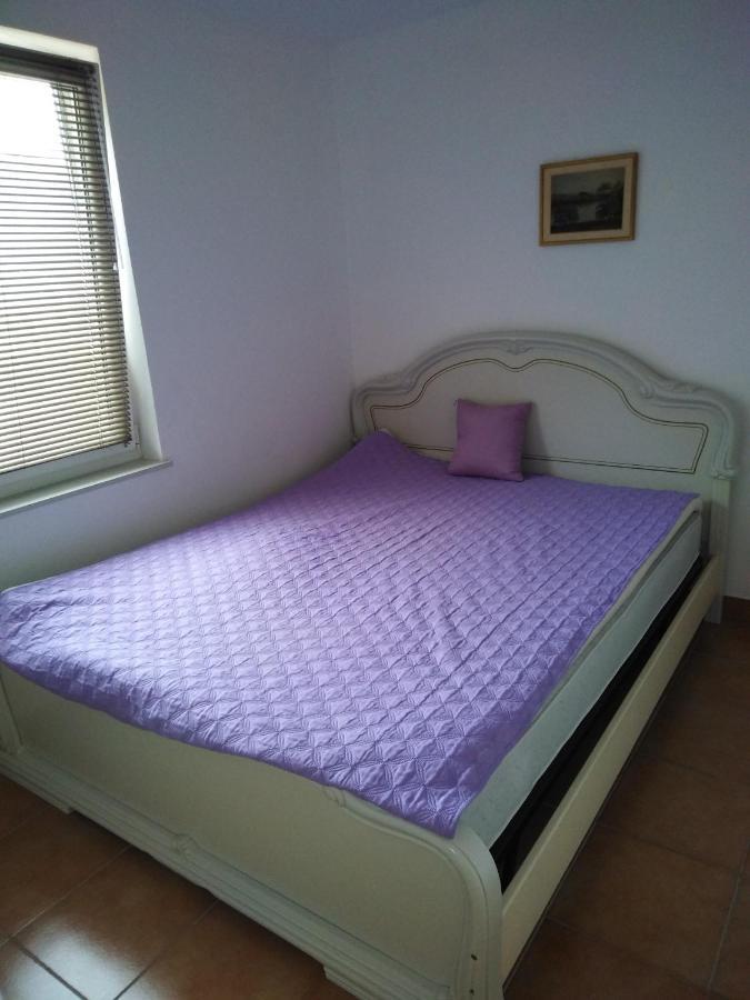 Apartman Ana Apartment Zuljana Bagian luar foto